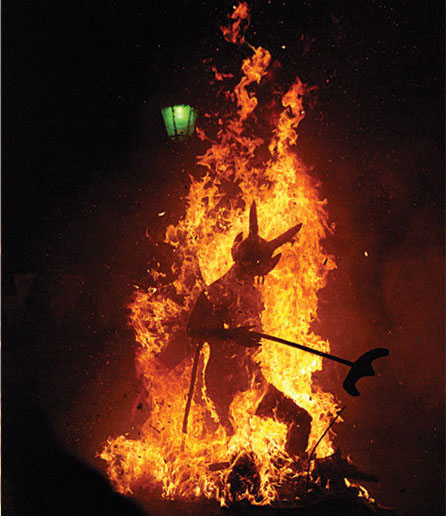 Burning the devil in Guatemala – American Way magazine